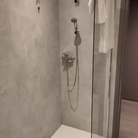 Confidence Europa 첸토