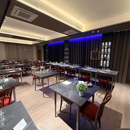 Confidence Europa Hotel