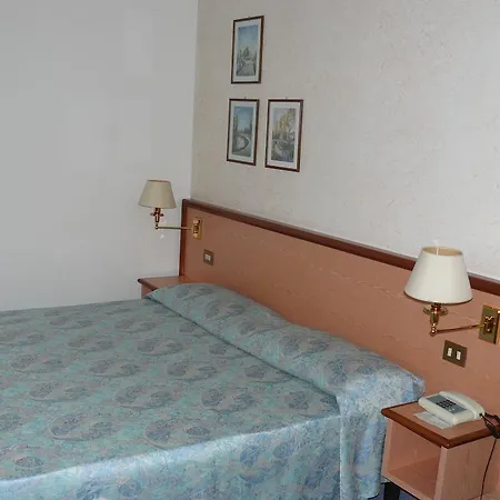 Hotel Confidence Europa Cento (Emilia-Romagna)